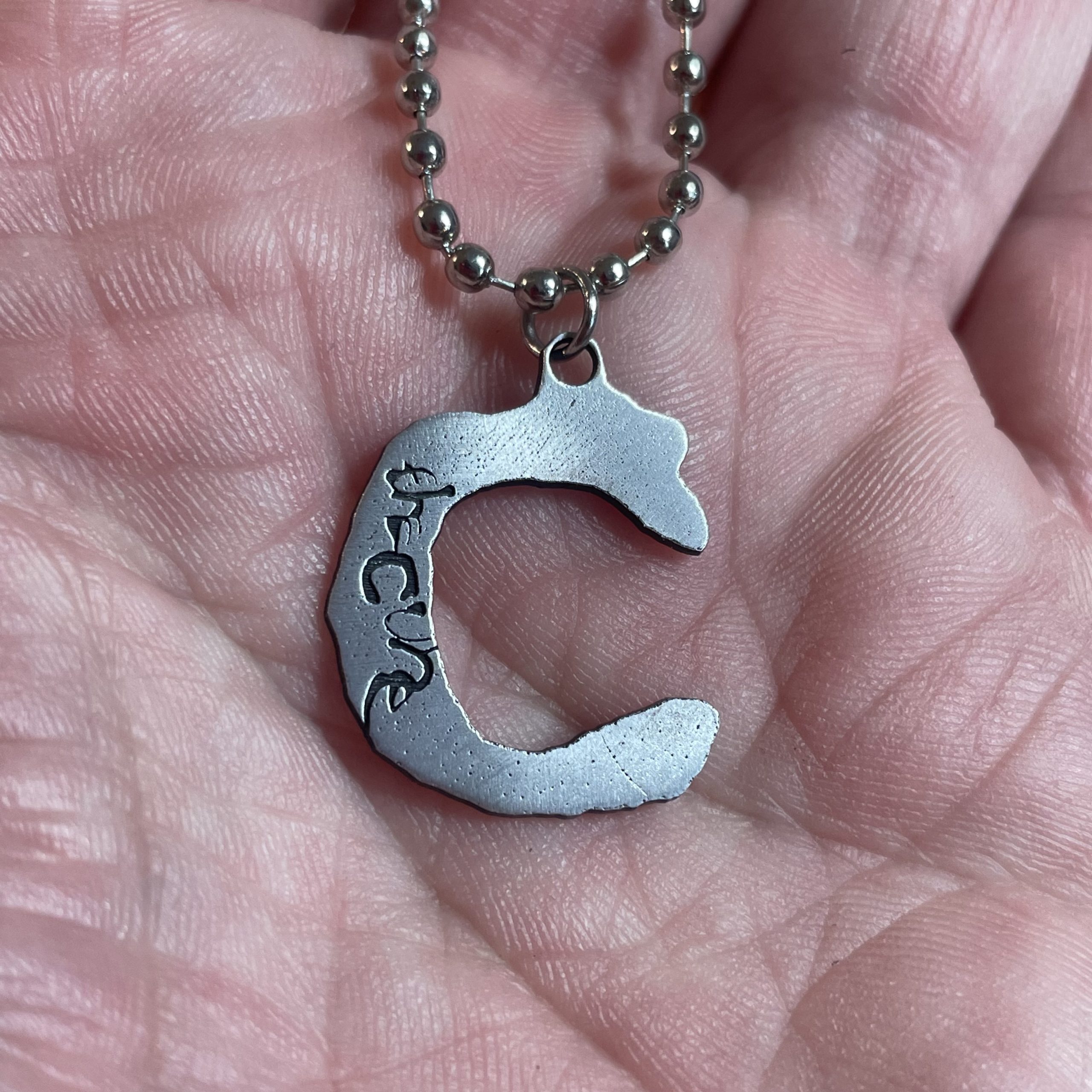 Fan Art the Cure New 2023 letter C necklace aluminum - Image 4